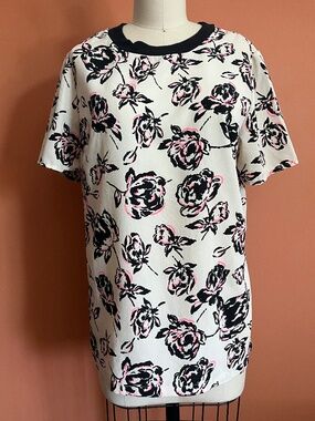 Truth Black and Pink Rose Ringer Tee size M